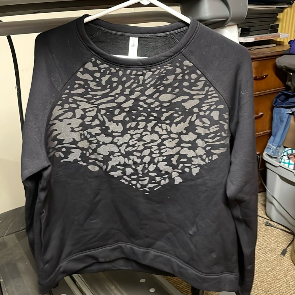 lululemon sweatshirt, fleece lined size 12 nwot